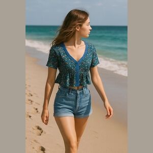 Hollister Blue floral top‎ size small Y2K